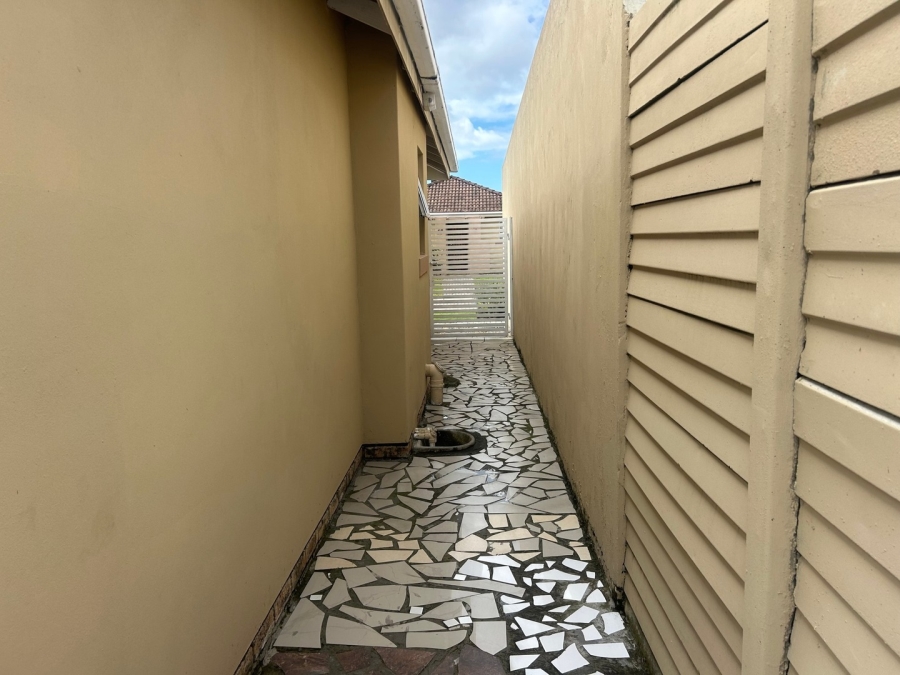 3 Bedroom Property for Sale in Rosedale Park Eastern Cape